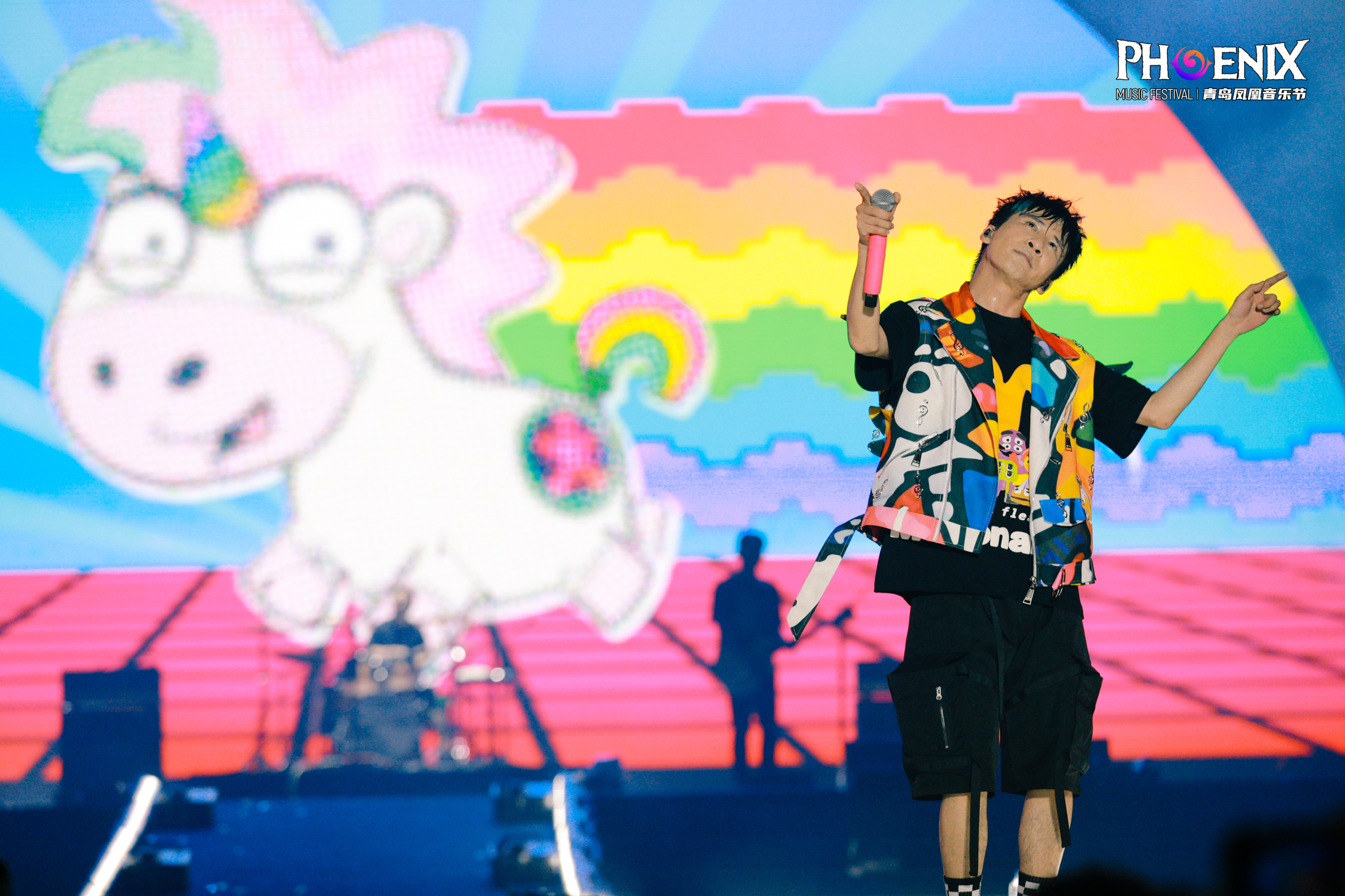 20230623青島鳳凰音樂節(jié)鳳凰舞臺(tái)大張偉 (9).jpg